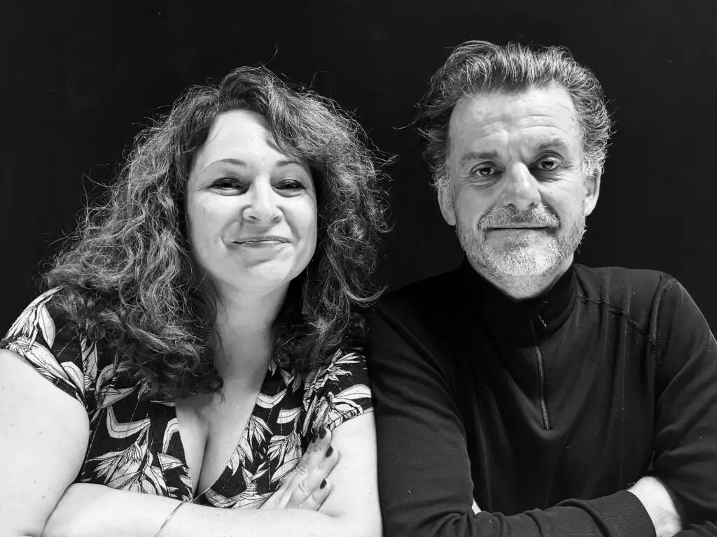 Photo noir et blanc de Diane Cavallini et Thierry Museur